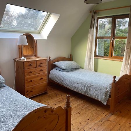 Letterfrack Farmhouse On Equestrian Farm In Letterfrack Beside Connemara National Park Tullywee Bridge Экстерьер фото